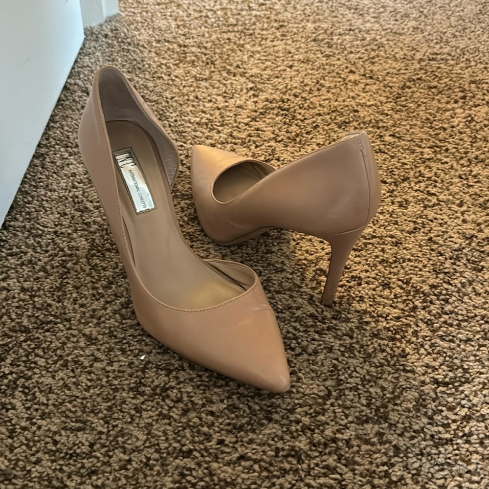 INC nude pumps